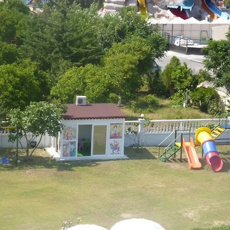 Magic Garden מלון